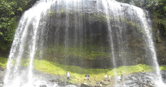 ガラスマオの滝