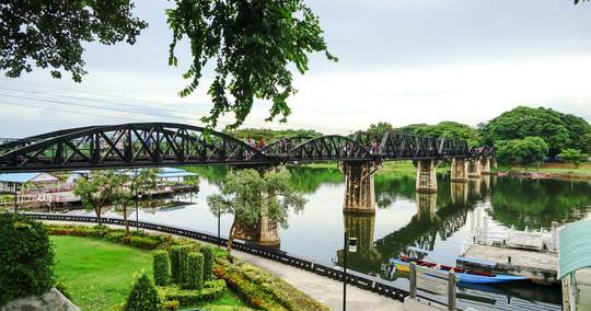 クウェー川鉄橋