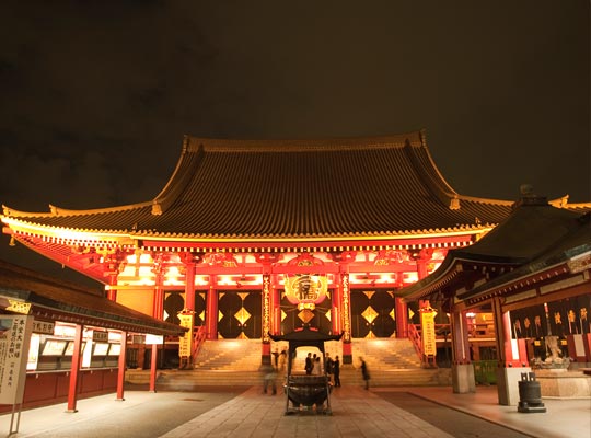 浅草寺 本堂ライトアップ