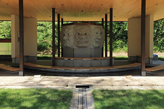 安曇野アートライン　 八面大王の足湯