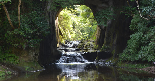 清水渓流広場（濃溝の滝・亀岩の洞窟）