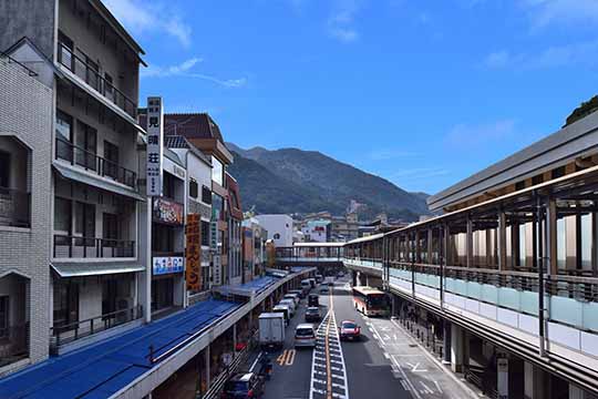箱根湯本駅前商店街