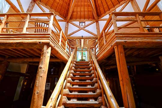 軽井沢絵本の森美術館