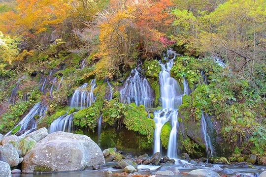 吐竜の滝（どりゅうのたき）