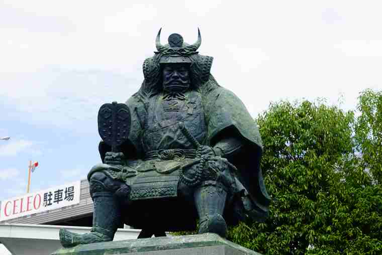 武田信玄公像