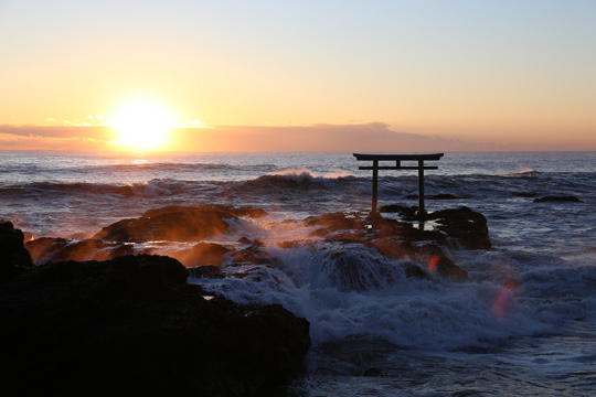 神磯の鳥居（大洗磯前神社）