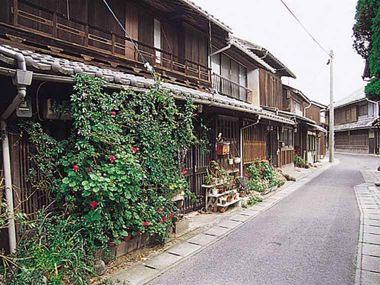 牛窓の街並み（しおまち唐琴通り）