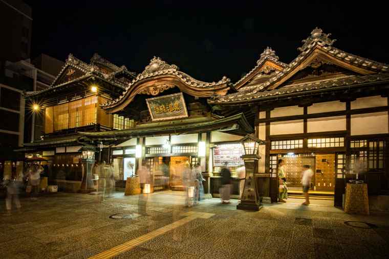 道後温泉本館