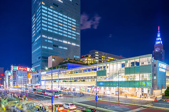 バスタ新宿 歩行者広場