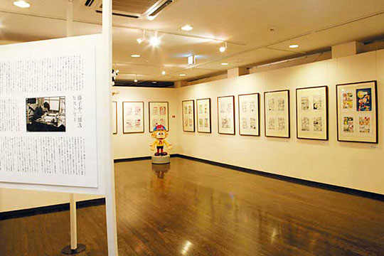氷見市潮風ギャラリー（藤子不二雄Ⓐアートコレクション）