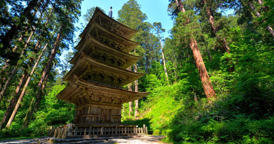 羽黒山五重塔