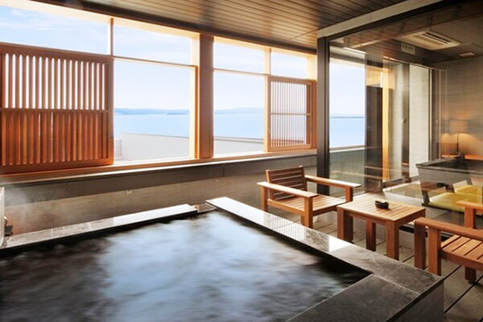 鏡ヶ浦温泉　ｒｏｋｕｚａ