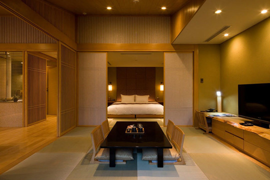 藤七温泉　彩雲荘