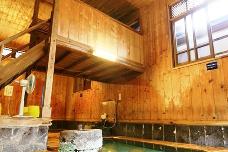 沢渡温泉　まるほん旅館