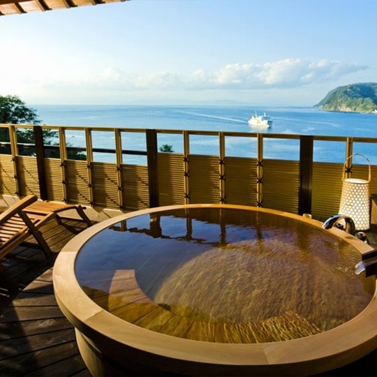 ミシュラン料理人による地産会席　新海花亭いずみ　703露天風呂