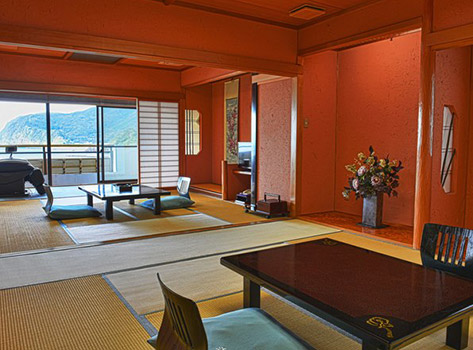 ミシュラン料理人による地産会席　新海花亭いずみ