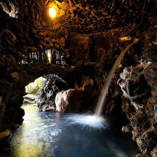 湯ヶ島温泉　落合楼　村上　洞窟露天風呂 天狗の湯