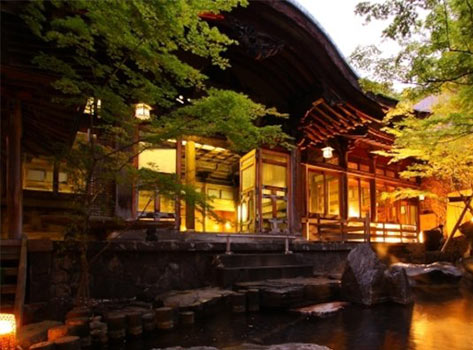 湯田中温泉　よろづや