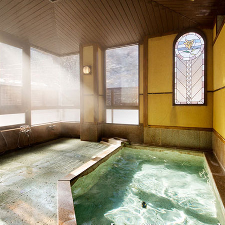 女性一人旅におすすめの温泉宿。四万温泉　柏屋旅館　女性用大浴場