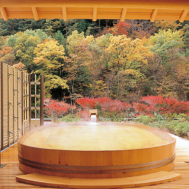 【山梨県】西山温泉　慶雲館　露天風呂