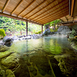 【山梨県】西山温泉　慶雲館　露天風呂