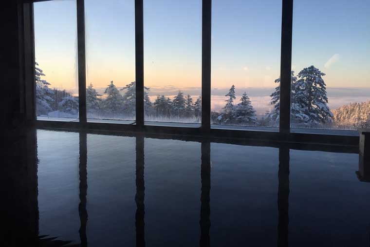 十勝岳温泉　カミホロ荘