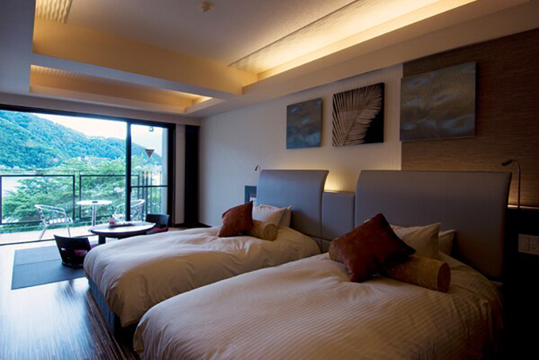 ＴＨＥ　ＫＵＫＵＮＡ