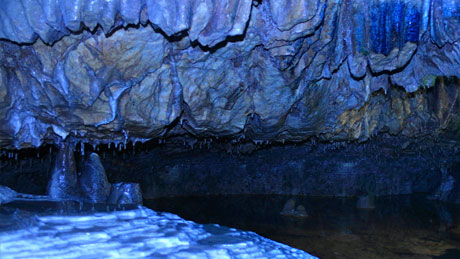 井倉洞（いくらどう）