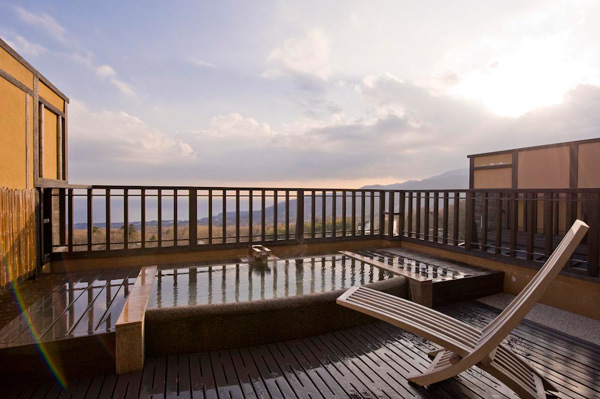 伊豆高原温泉 全室露天風呂付 二階家離れの宿 お宿うち山