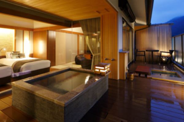 箱根湯本温泉 箱根 花紋