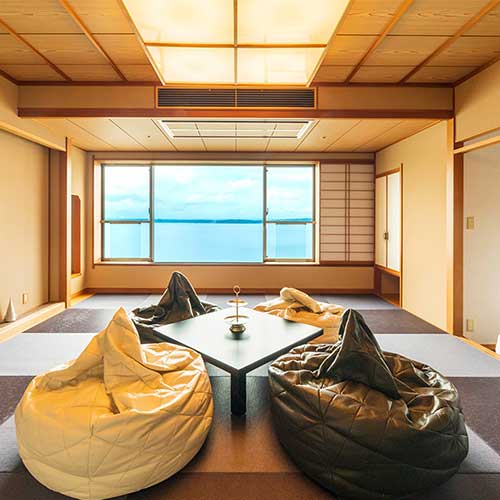 加賀屋グループ 虹と海