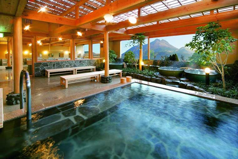 由布院温泉　ゆふいん山水館