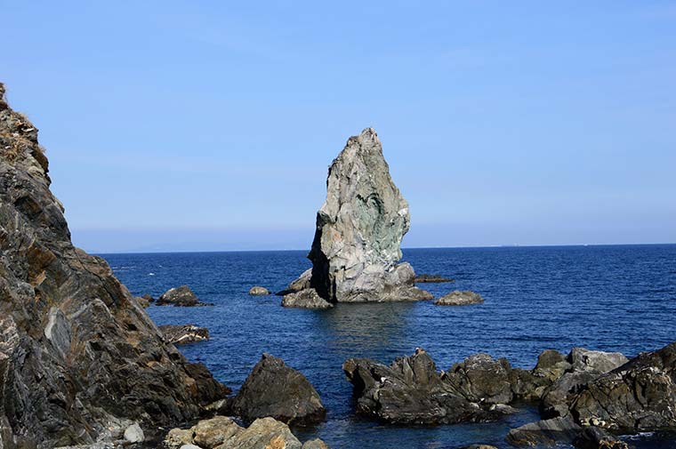 沼島 上立神岩