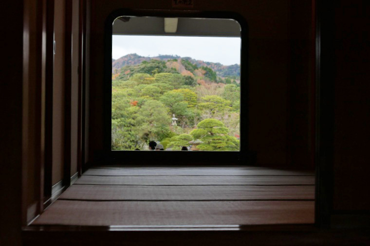 足立美術館の生の衝立