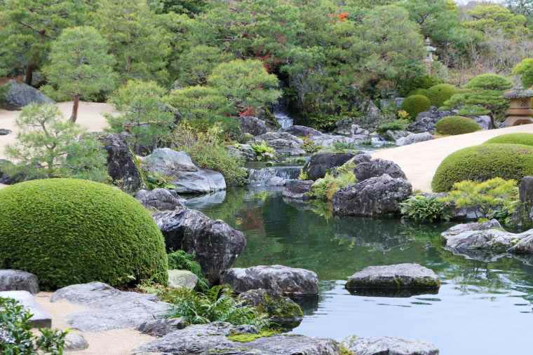 足立美術館の白砂青松庭