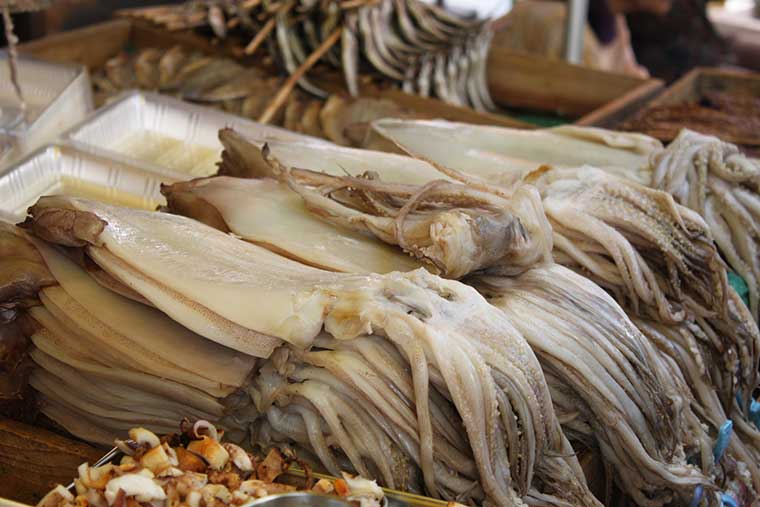 呼子朝市（佐賀県）