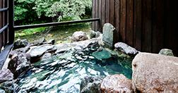 湯西川温泉　桓武平氏ゆかりの宿　平家の庄