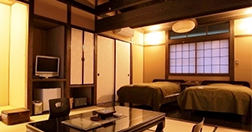 由布院温泉　ゆふいん　旅庵　和山豊