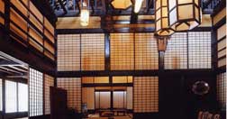 紺野家内部（横）