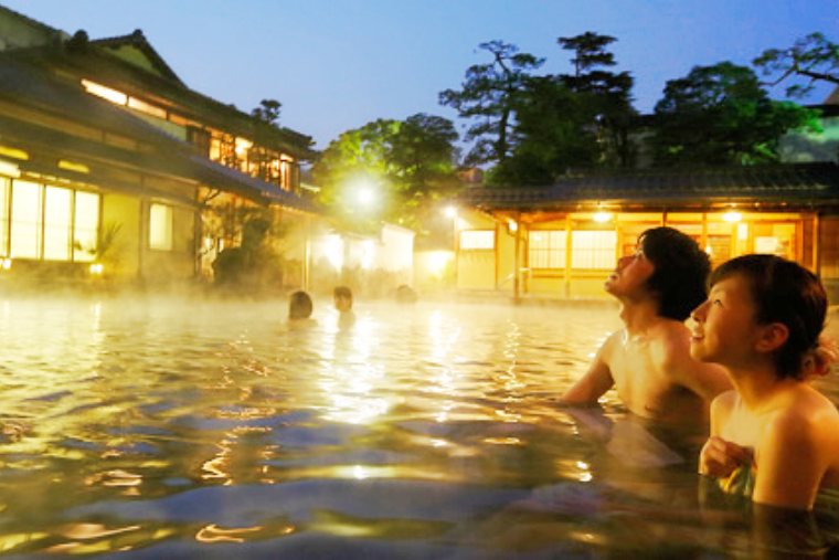 長楽園の混浴露天風呂・竜宮の湯