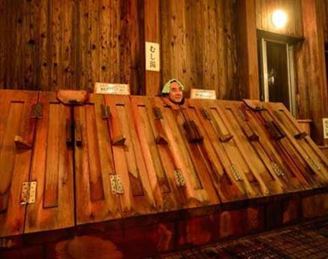 日本の山岳温泉リゾート　新玉川温泉