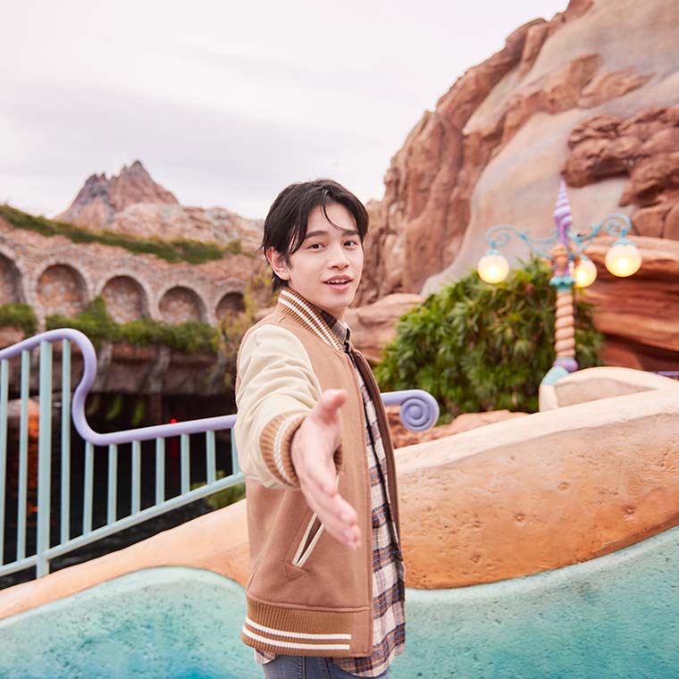 東京ディズニーシー　クリスマス　デート　鈴木康介