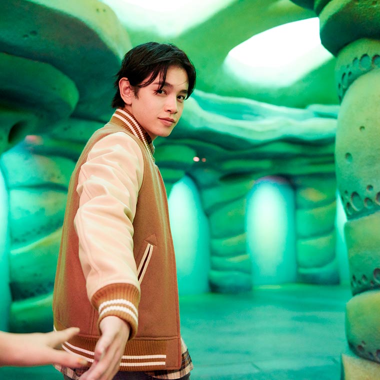 東京ディズニーシー　クリスマス　デート　鈴木康介