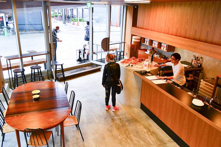 北欧ノルウェー・オスロから来た人気カフェ「FUGLEN ASAKUSA」