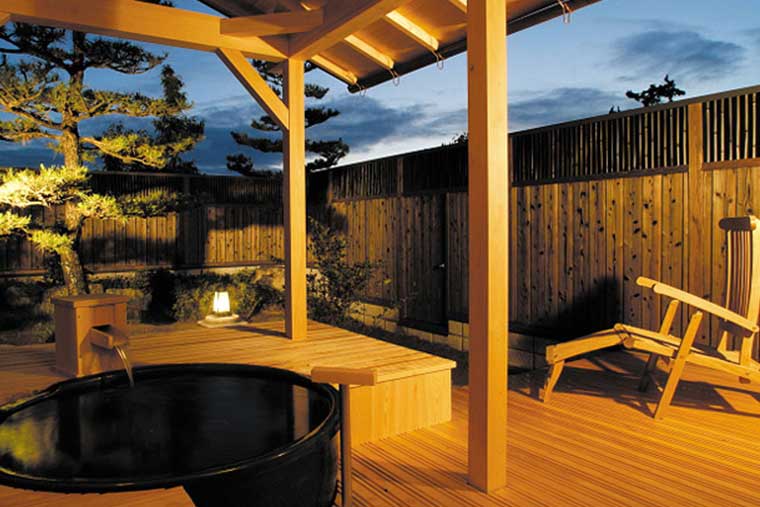 割烹旅館 越前満月