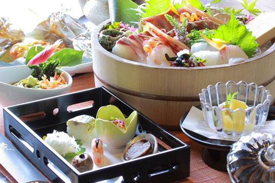 西伊豆土肥温泉　森の入り江の離れ宿　無雙庵　枇杷