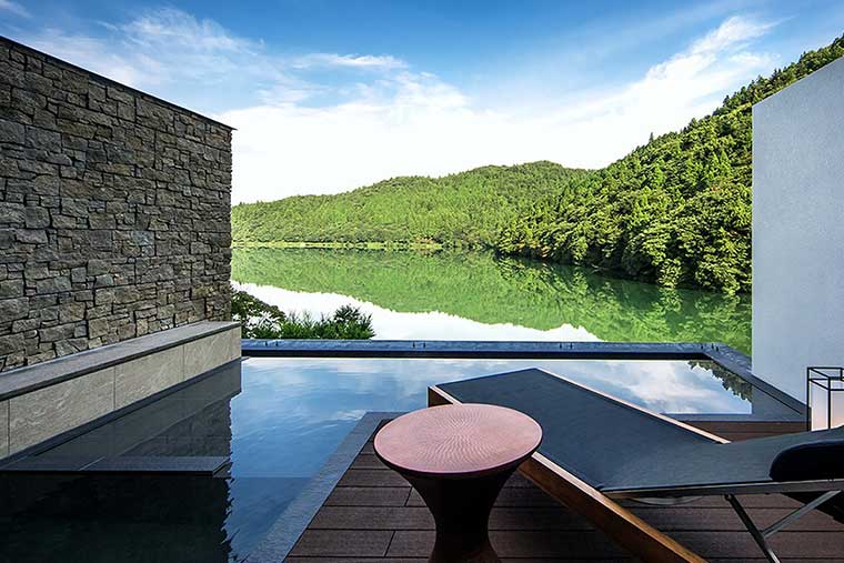 雲仙温泉・源泉かけ流し&おしどりの池を望む美食の宿 東園