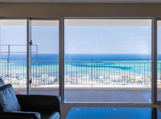 Condominium T-Room（コンドミニアム ティールーム）