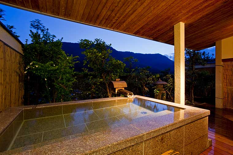 湯元こんぴら温泉華の湯 紅梅亭