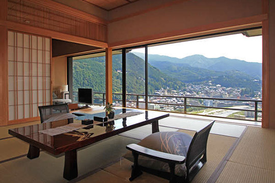 下呂温泉　今宵天空に遊ぶ　しょうげつ